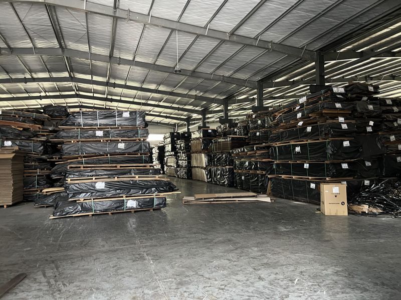 Dongguan Lingfeng Wood Industry Co., Ltd. productielijn van de fabrikant