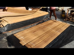 Teakfoelie met kroon